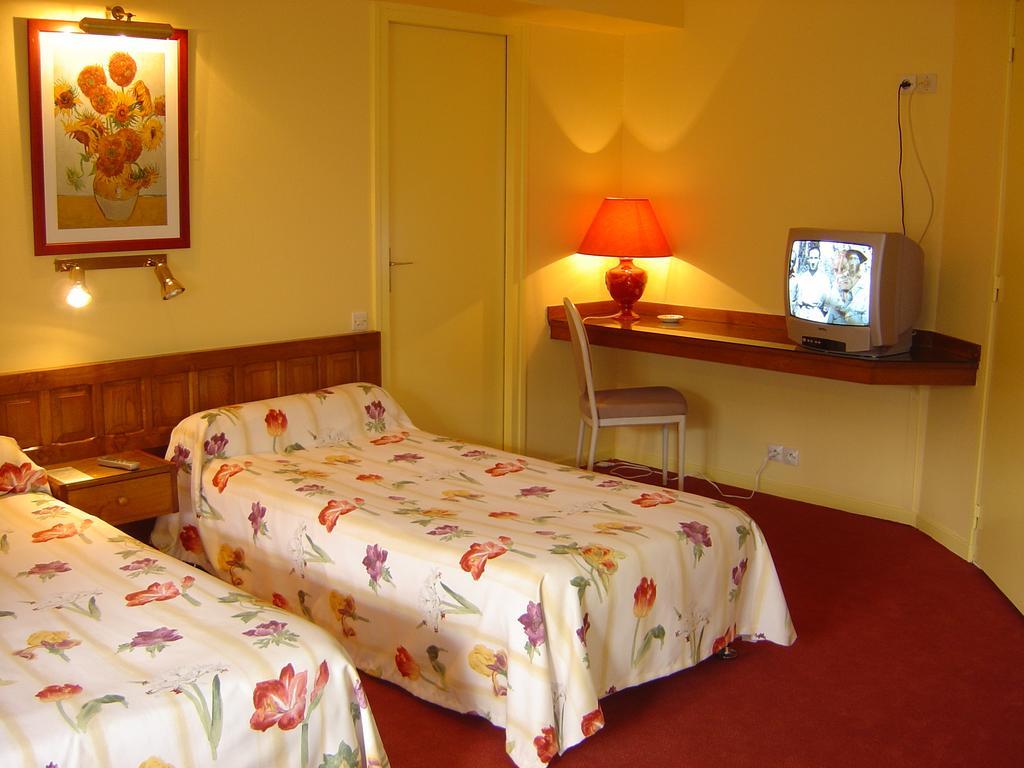Le Ratelier Hotel Montaigut-sur-Save ภายนอก รูปภาพ