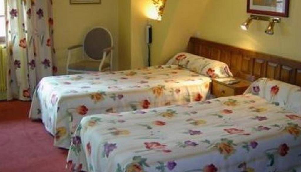 Le Ratelier Hotel Montaigut-sur-Save ห้อง รูปภาพ